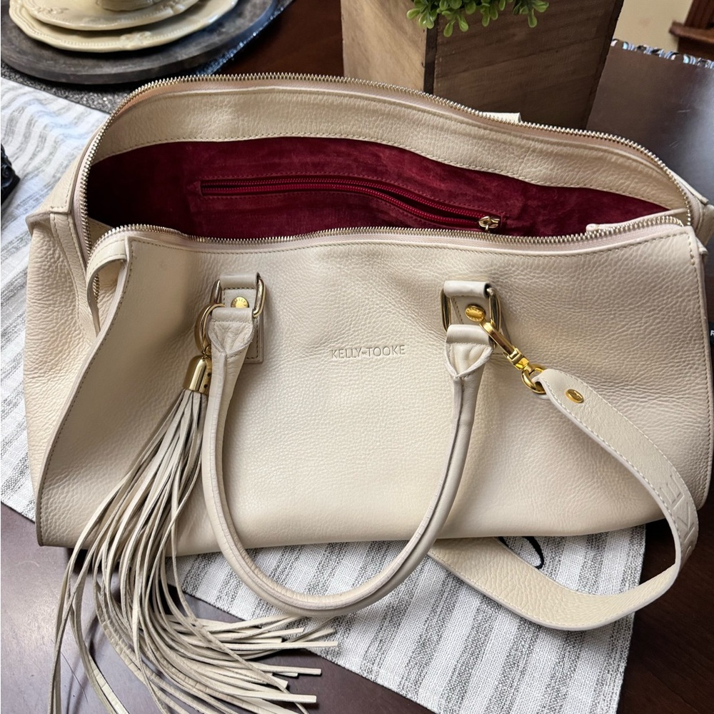 Kelly Tooke cream handbag